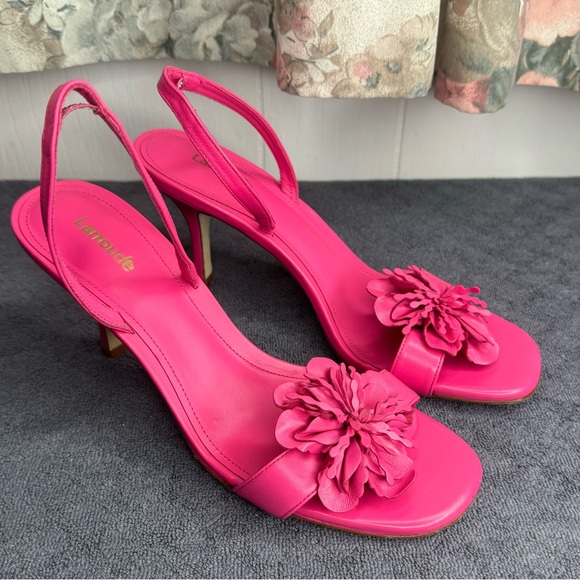 Larroude Shoes - Larroudé Hibiscus Slingback Sandal
Magenta Size 9